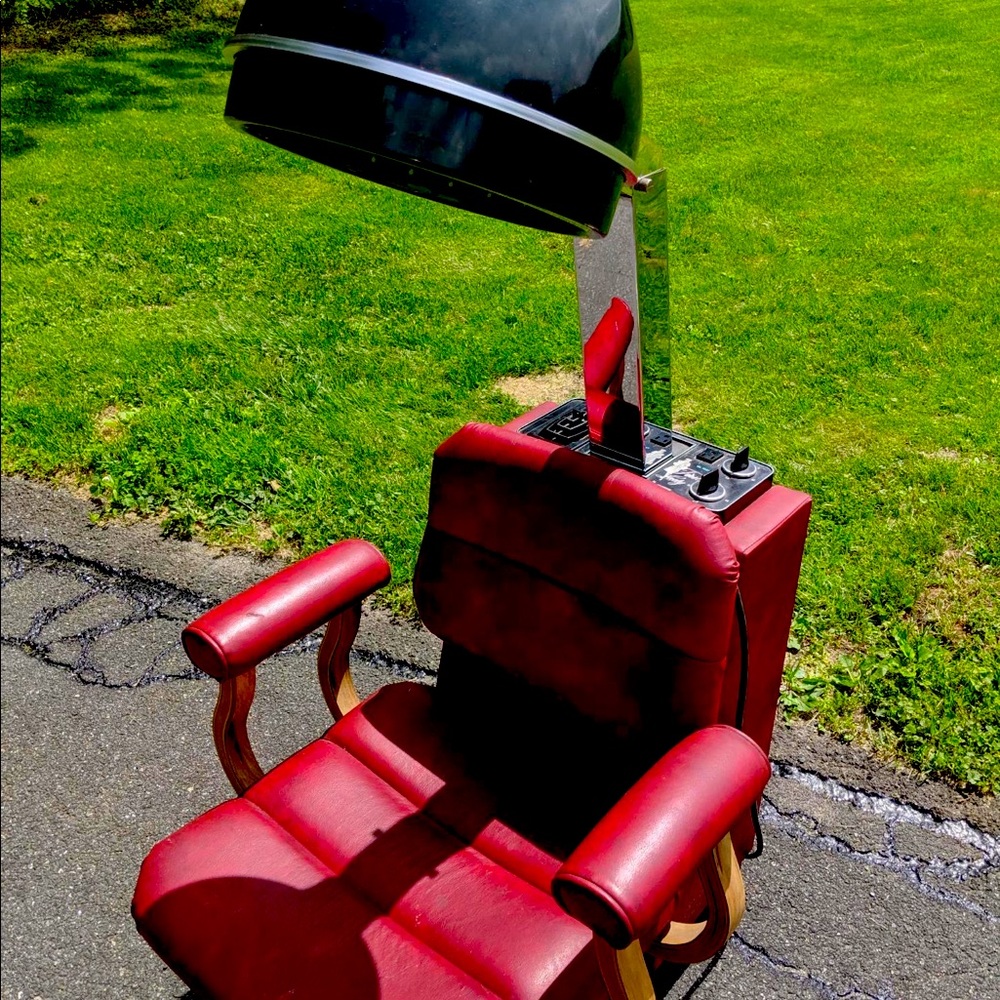 Working Vintage Blow drying chair.